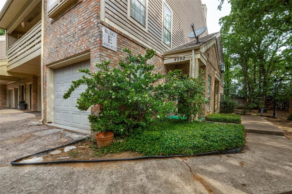 Manorhomes Of Wimbledon Condo - Residential