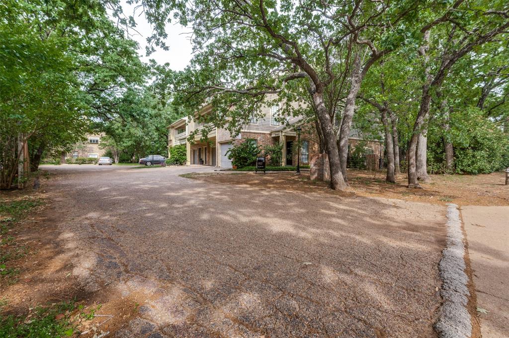 Manorhomes Of Wimbledon Condo - Residential
