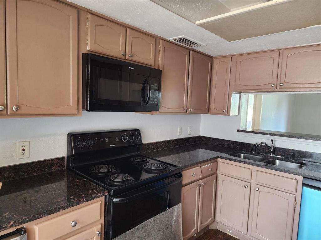 Quail Run Condos - Residential