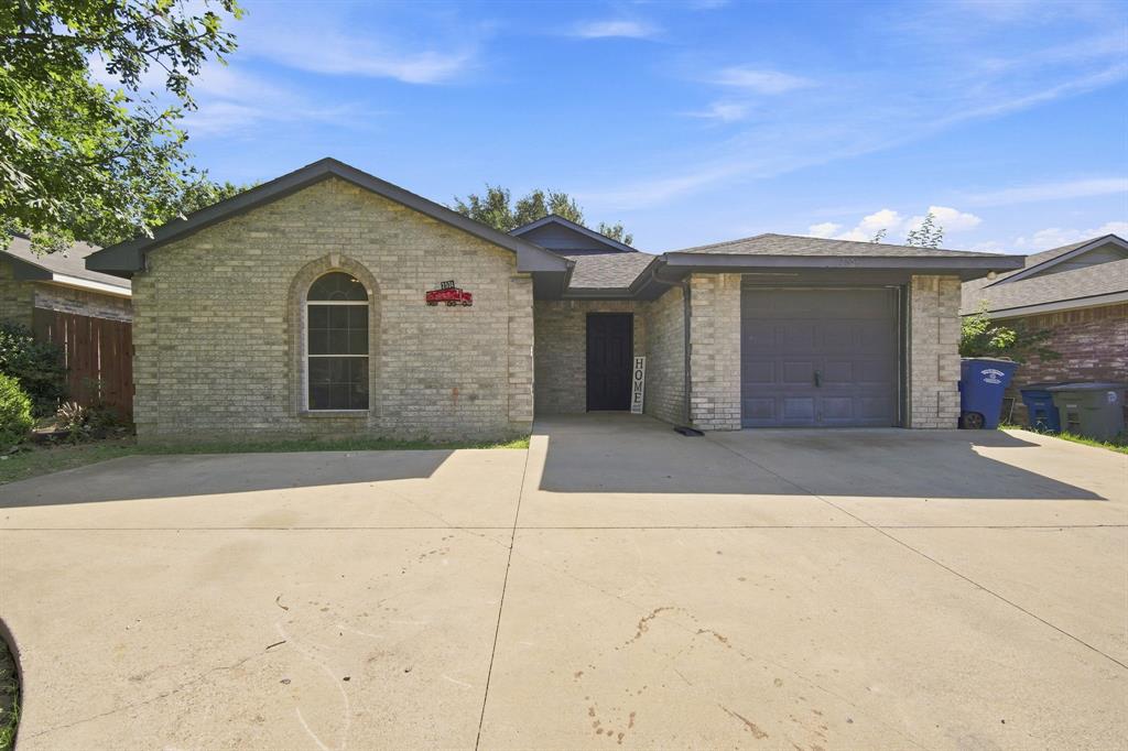 Las Villas De Oak Cliff Ph 03 - Residential