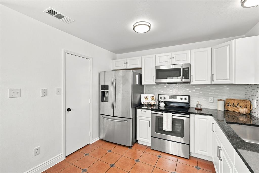 Las Villas De Oak Cliff Ph 03 - Residential