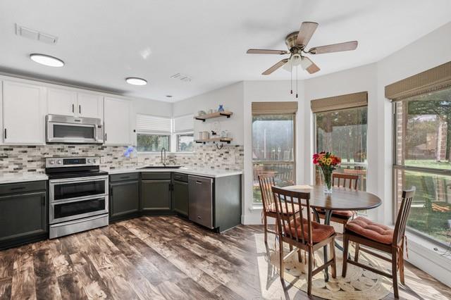 CEDAR MILLS ESTATES - Residential