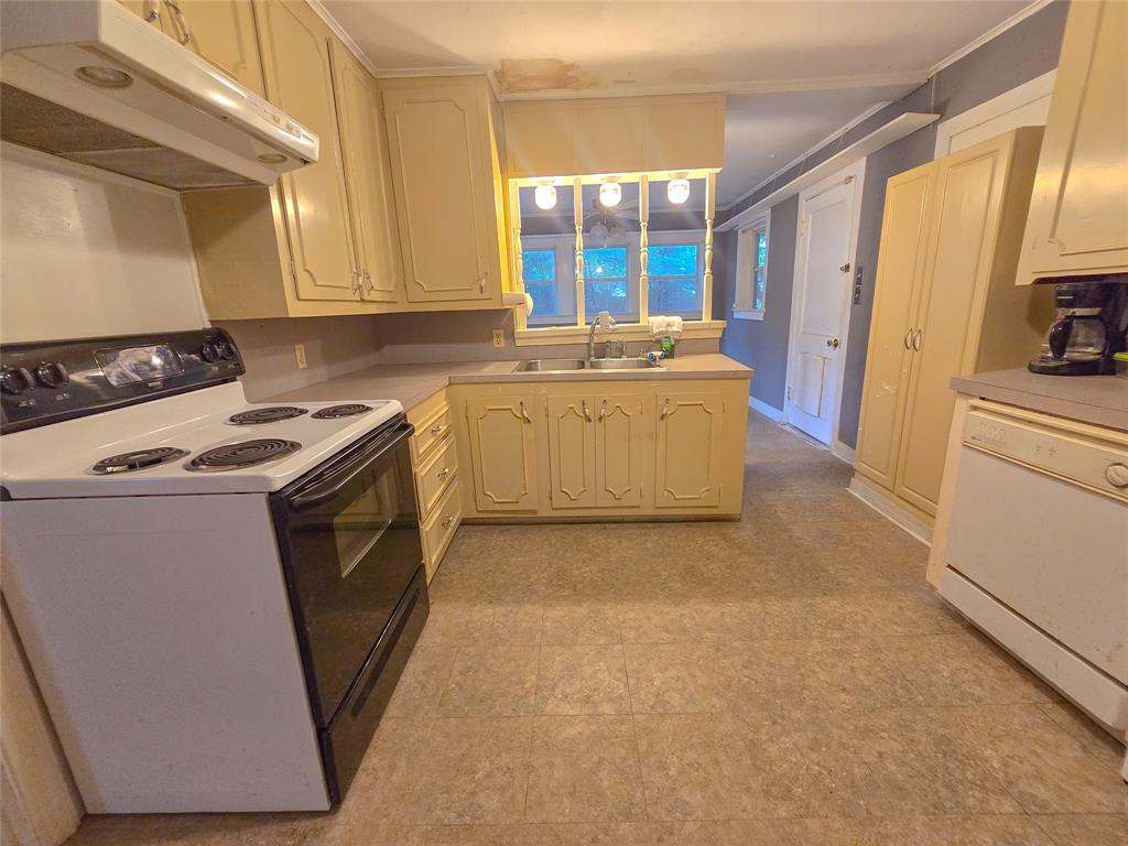 LAKESIDE SUBDIV. - Residential