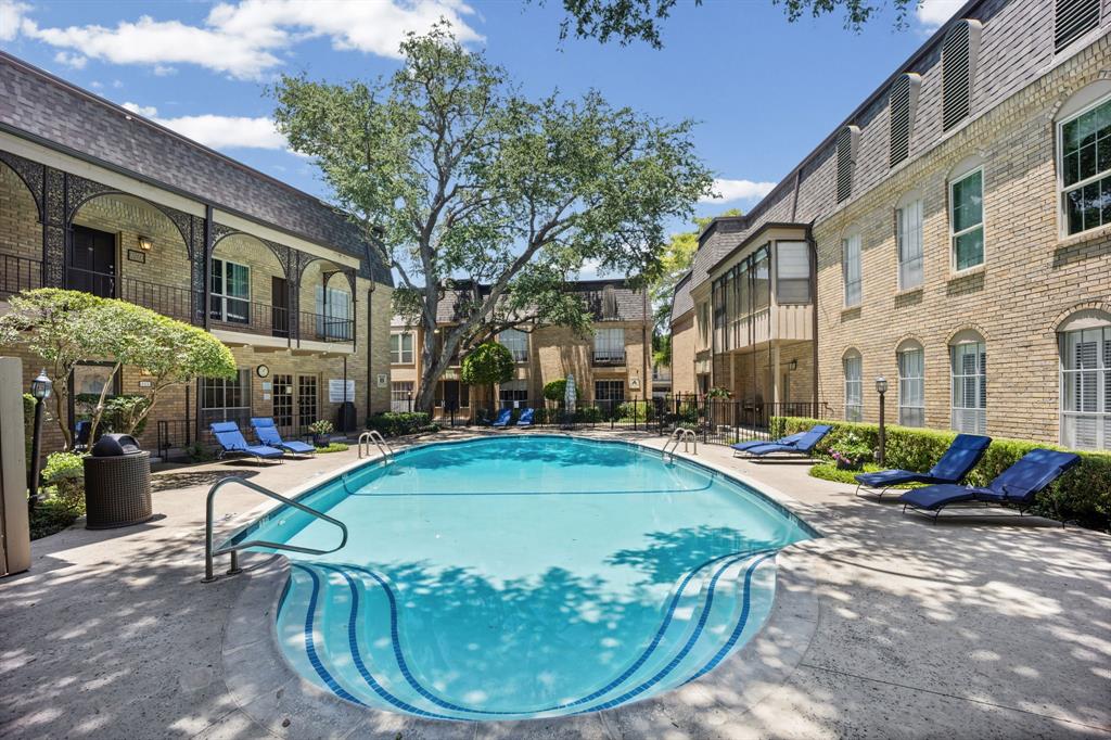 Royale Orleans East Condo - Residential