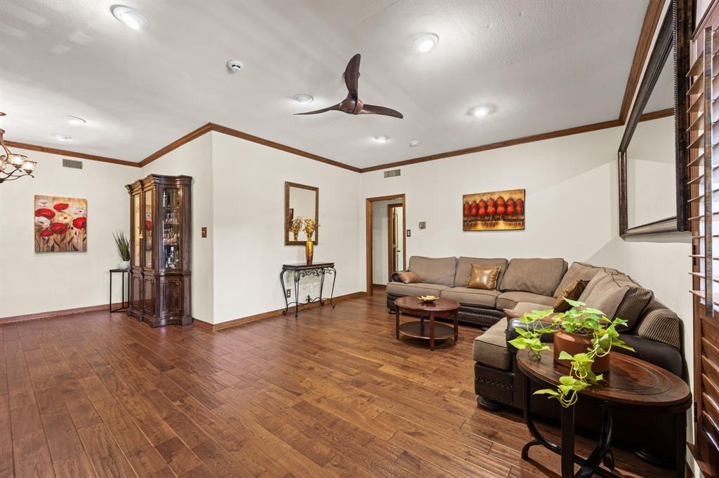 Royale Orleans East Condo - Residential