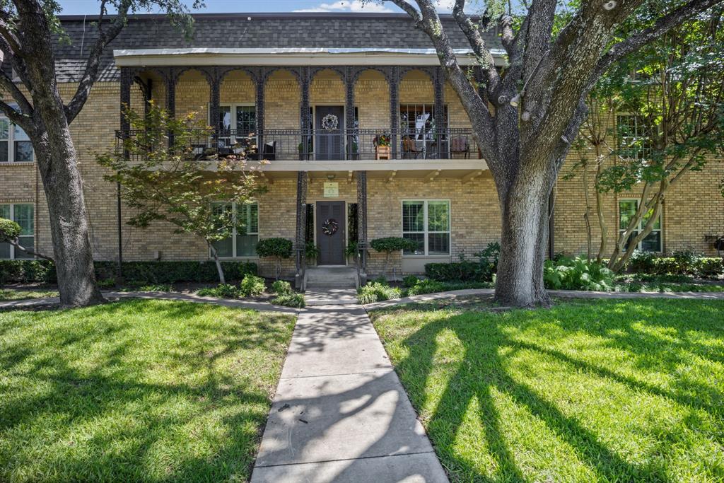 Royale Orleans East Condo - Residential