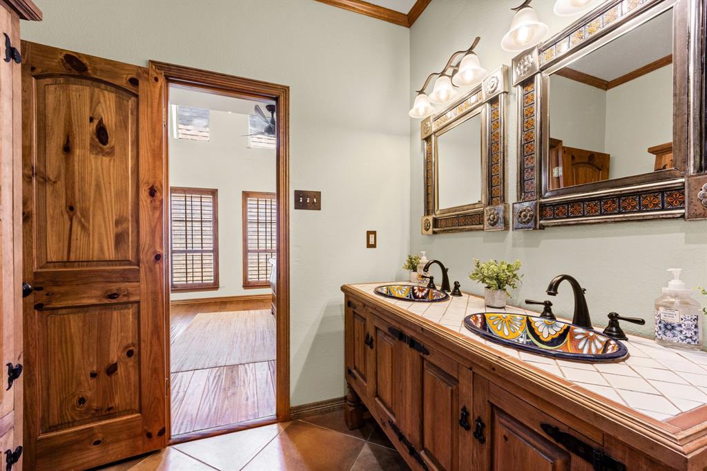 Royale Orleans East Condo - Residential