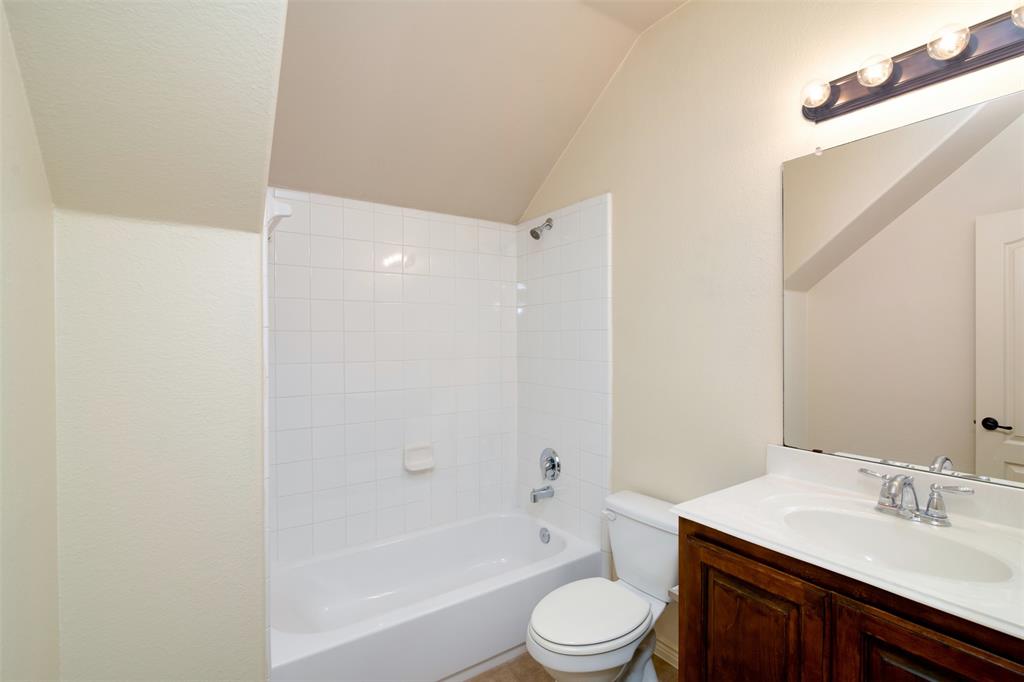 Town Homes At Legacy Town Cent - Residential Lease
