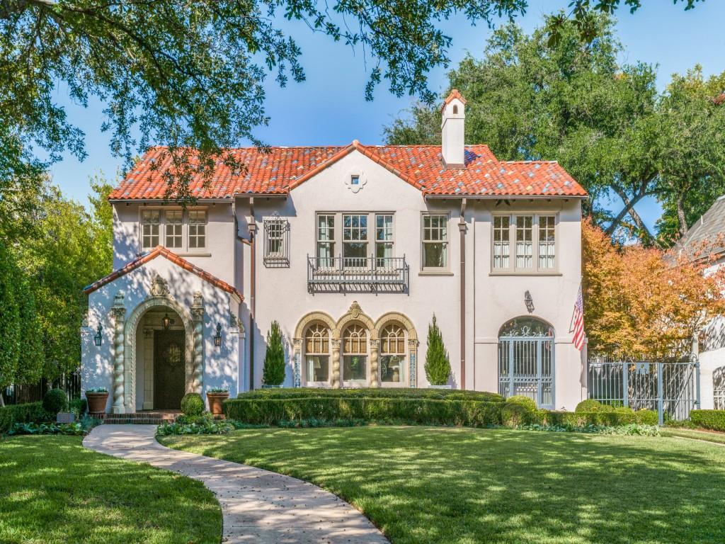 Rarely does a home this charming and architecturally exceptional become available. Completely updated on a beautiful large lot, with a beautiful pool and two room and kitchen guest house. Large kitchen with Viking & Subzero appliances and a charming fireplace. Large master and bath with a generous walk-in closet. A very special home!