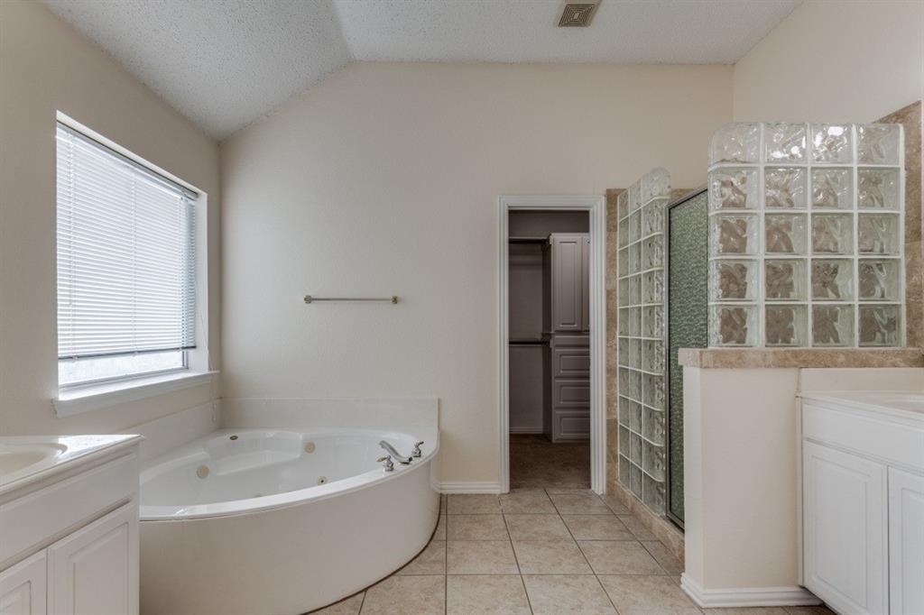 Spring Ridge Ph Xi - Residential