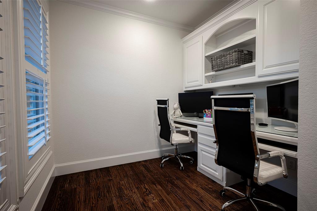 Jackson Heights 04 - Residential