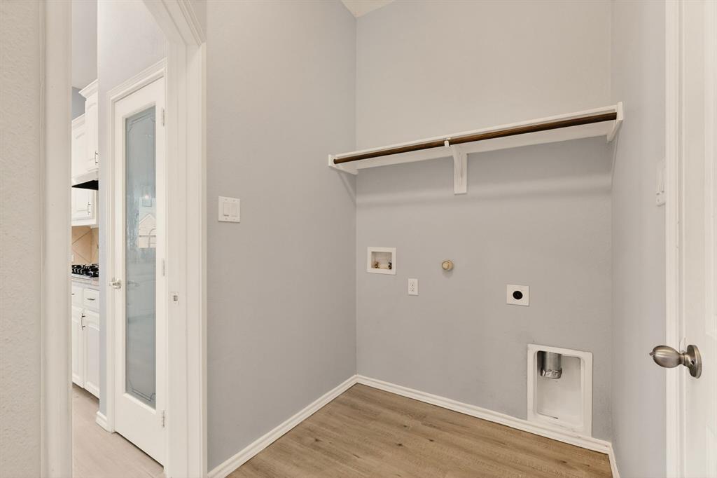 Kingston Mdws Ph 3b - Residential