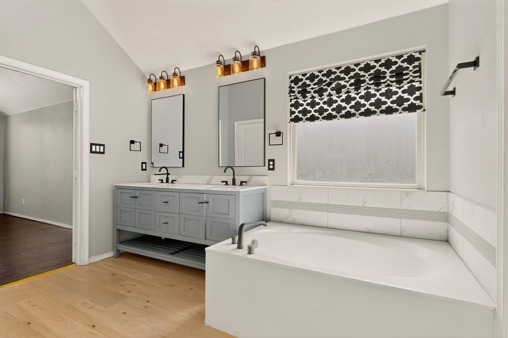 Kingston Mdws Ph 3b - Residential