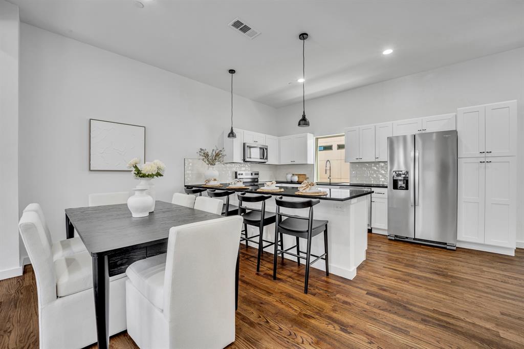 ALTA VISTA - Residential