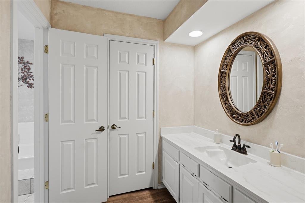Decordova Bend Estate - Residential