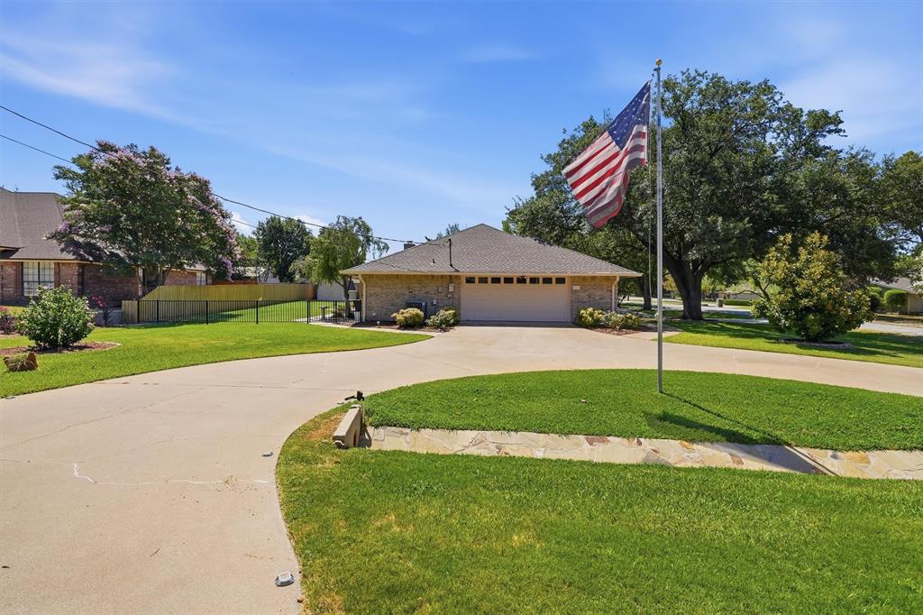 Decordova Bend Estate - Residential