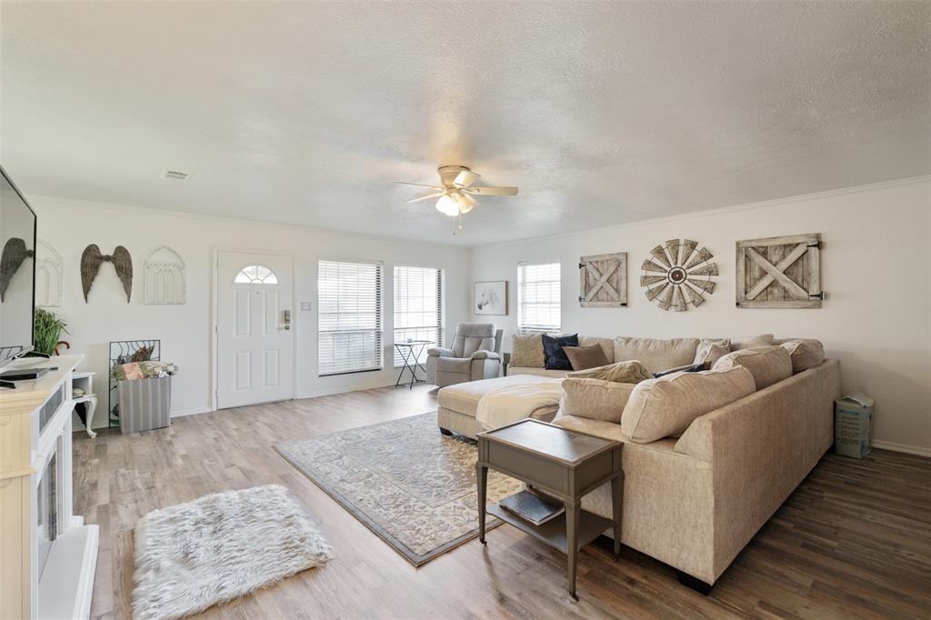 Colonial Acres - Residential