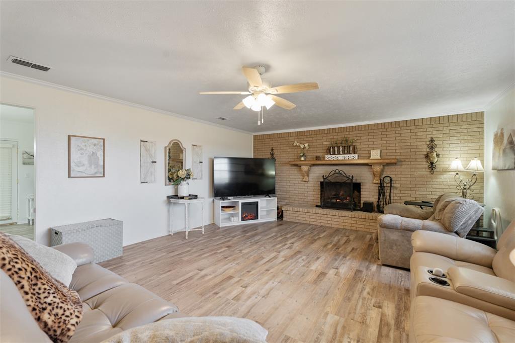 Colonial Acres - Residential
