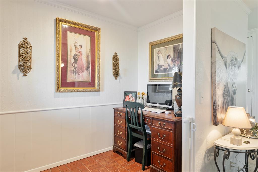 Colonial Acres - Residential