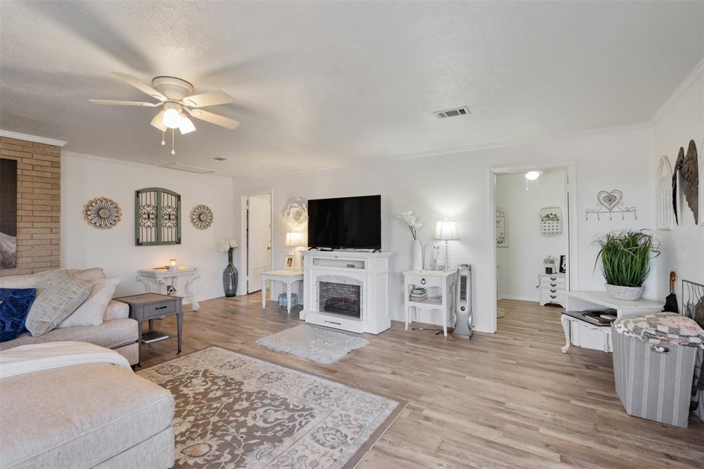 Colonial Acres - Residential