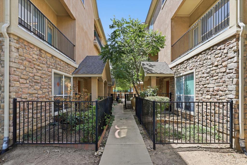 Plaza At Cedar Spgs - Residential