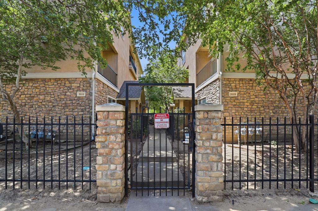 Plaza At Cedar Spgs - Residential