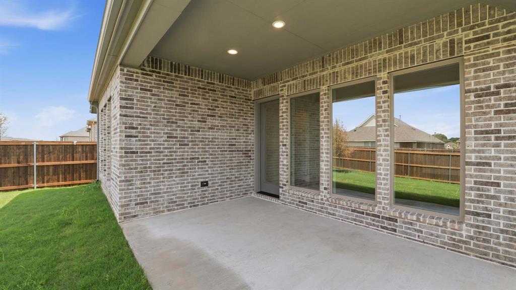 Trinity Falls - Residential