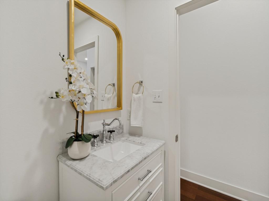 5743 Prospect Condos - Residential