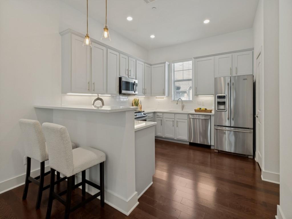 5743 Prospect Condos - Residential
