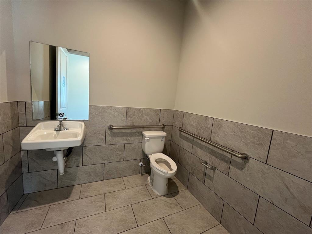 Collin Rdg Office Pk Owners As - Commercial Sale