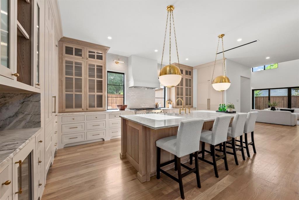 Crestmanor Estates - Residential