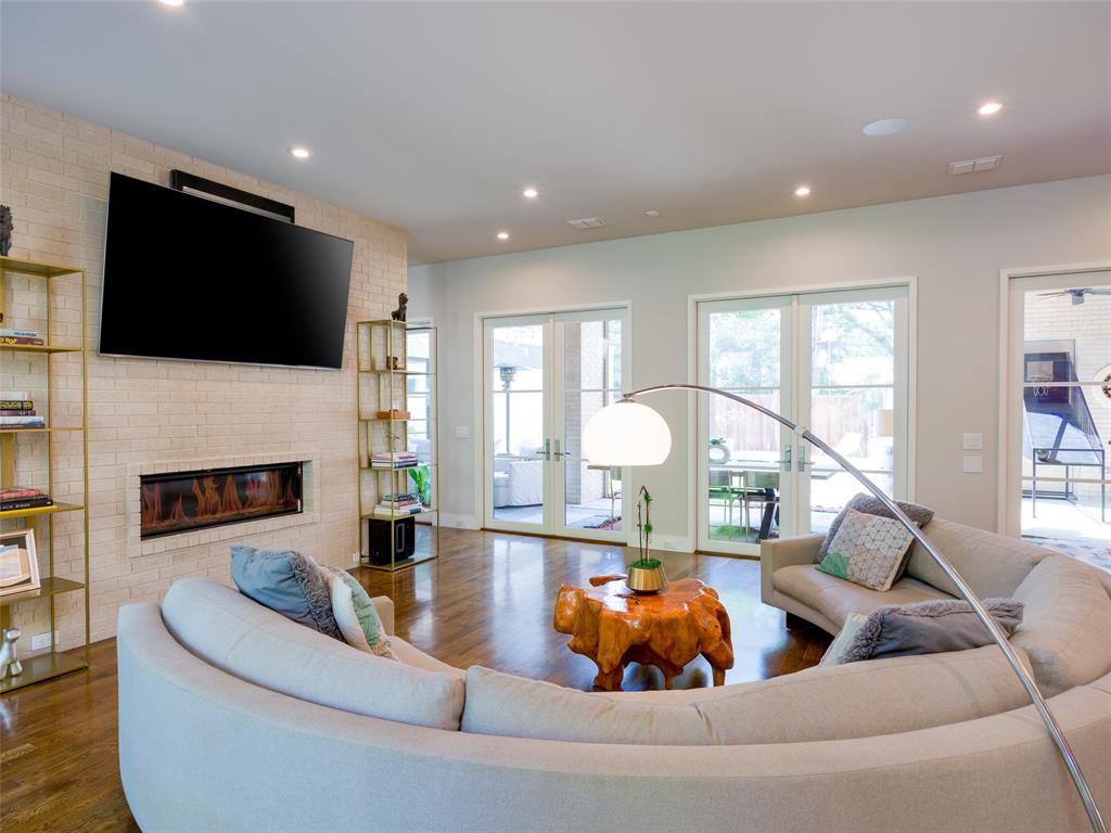 Midway Hills 05 - Residential