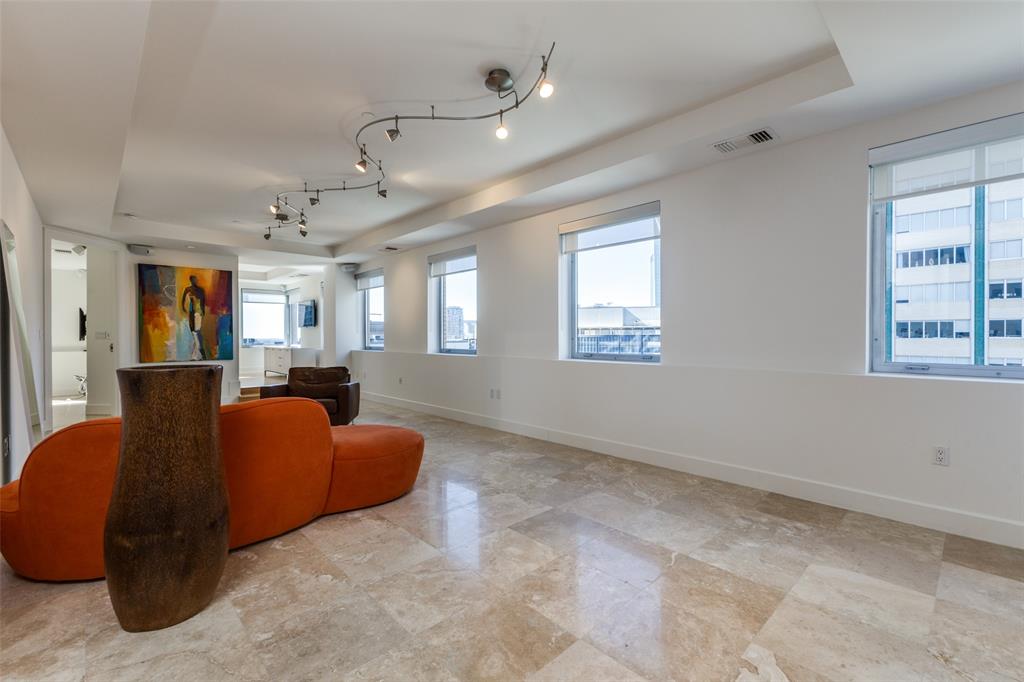 1505 Elm Street Condominiums - Residential