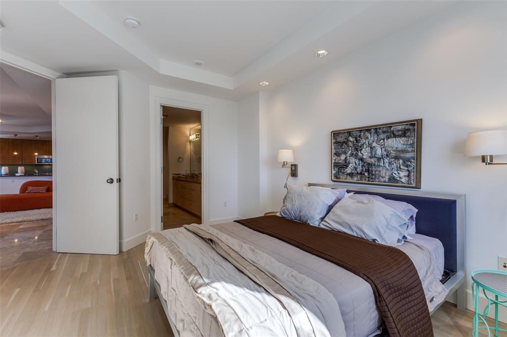1505 Elm Street Condominiums - Residential