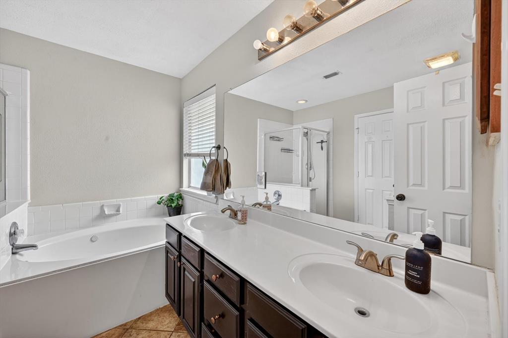 Corinthian Oaks - Residential