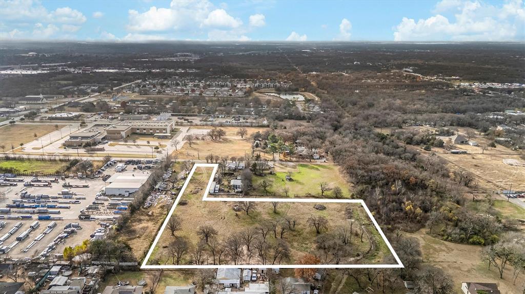 HICKORY TREE ESTATES - Land