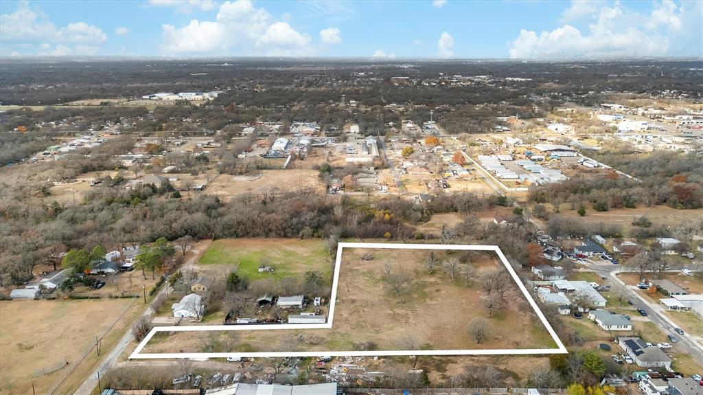 HICKORY TREE ESTATES - Land