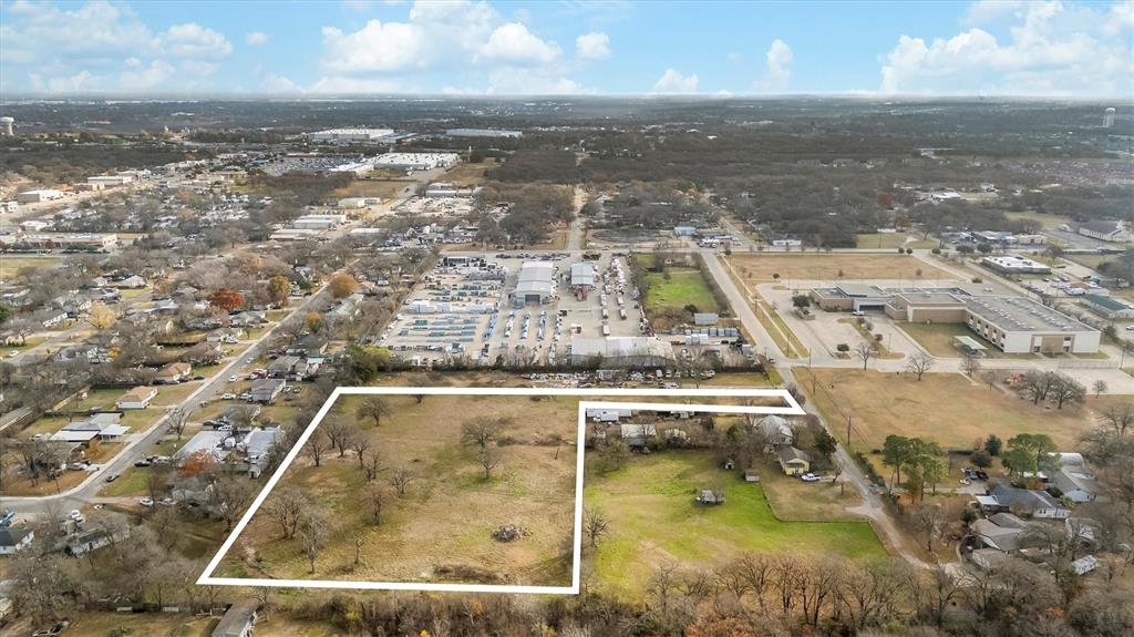 HICKORY TREE ESTATES - Land
