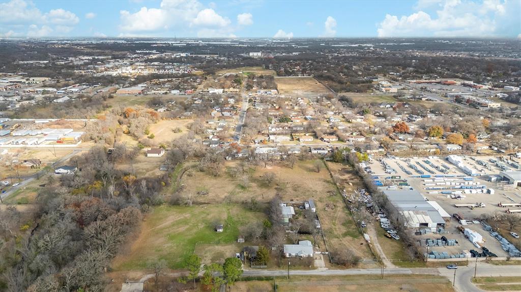 HICKORY TREE ESTATES - Land