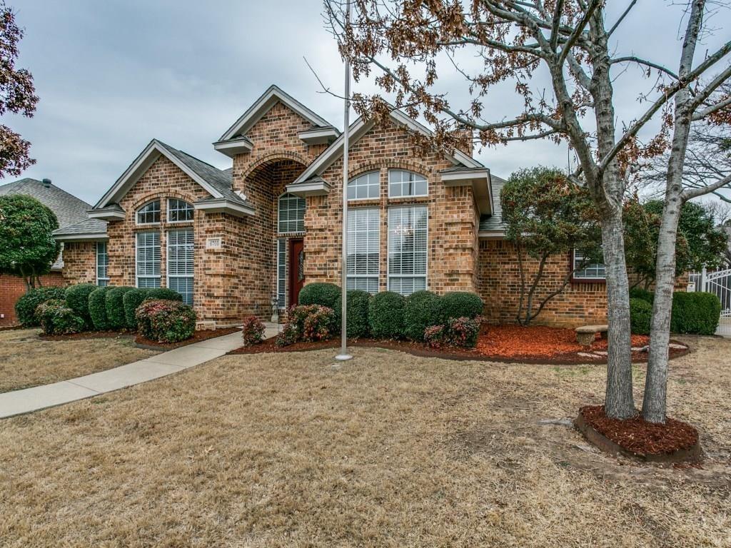 Welcome to this charming 3-bedroom, 2-bathroom home located in North Richland Hills, TX. This lovely house boasts granite countertops, adding a touch of elegance to the kitchen. The fenced yard provides a safe and private space for outdoor activities, perfect for those who enjoy spending time in nature. Situated in an established neighborhood, this home offers a sense of community and tranquility. Contact us today to schedule a viewing and experience the charm of this North Richland Hills gem!