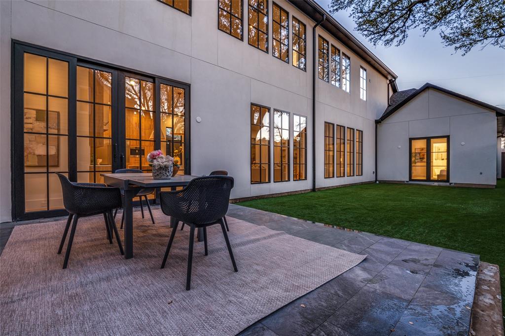 Rector Place - Residential