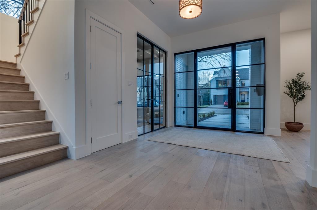 Rector Place - Residential