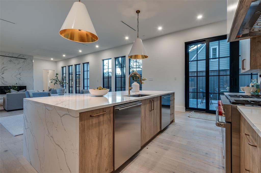 Rector Place - Residential