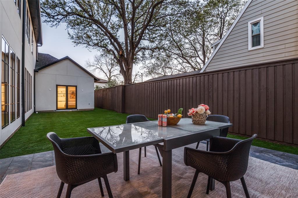 Rector Place - Residential