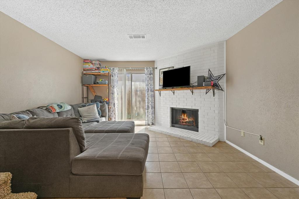 Carriagehouse Village-Victoria Place - Residential