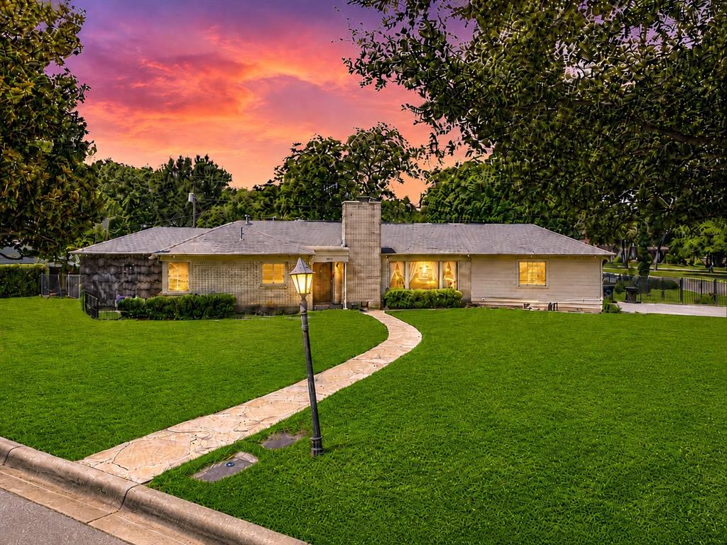 Positioned on one of Fort Worth’s most coveted streets, 2600 Colonial Parkway presents a rare opportunity to secure an oversized corner property just moments from Colonial Country Club. Set on approximately 0.58 acres. The property offers immediate livability with an existing three-bedroom, two-bath residence, along with outstanding flexibility to renovate, expand, hold for future plans, or create a custom luxury estate.
Surrounded by distinguished homes and mature trees, the property offers the scale, presence, and corner prominence that are increasingly difficult to find in the heart of Fort Worth. Its premier setting provides exceptional curb appeal and architectural possibilities for those looking to design a legacy residence tailored to their own vision. This is not about buying someone else’s dream — it is about securing the location first, then creating your own.
Just minutes from Colonial Country Club, TCU, University Park Village, the Trinity River Trails, Dickies Arena, the Cultural District, Will Rogers Coliseum, acclaimed restaurants, and many of Fort Worth’s most celebrated shopping destinations, the location combines everyday convenience with one of the city’s most established luxury neighborhoods. Golf, tennis, TCU, and Charles Schwab Challenge enthusiasts will especially appreciate the proximity. Zoned to Tanglewood Elementary.
Whether undertaking a thoughtful renovation, building now, or holding for the future, this is a rare opportunity to own a premier Fort Worth address with exceptional long-term potential. Bring your architect, builder, and imagination — then stand on the property and picture what is possible. Secure the location. Create the legacy.
