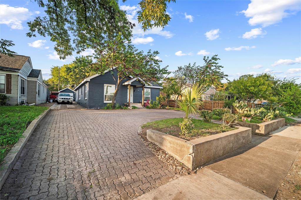 Kessler Plaza - Residential