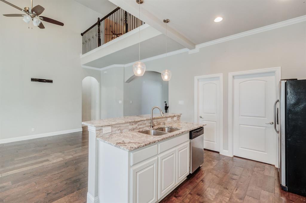 Le Chateau Ph II - Residential Lease