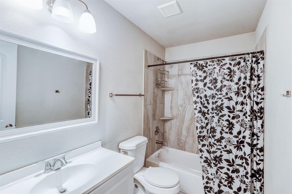 Le Chateau Ph II - Residential Lease