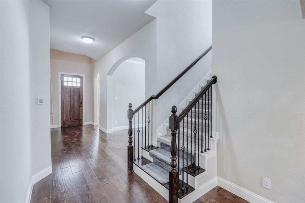 Le Chateau Ph II - Residential Lease